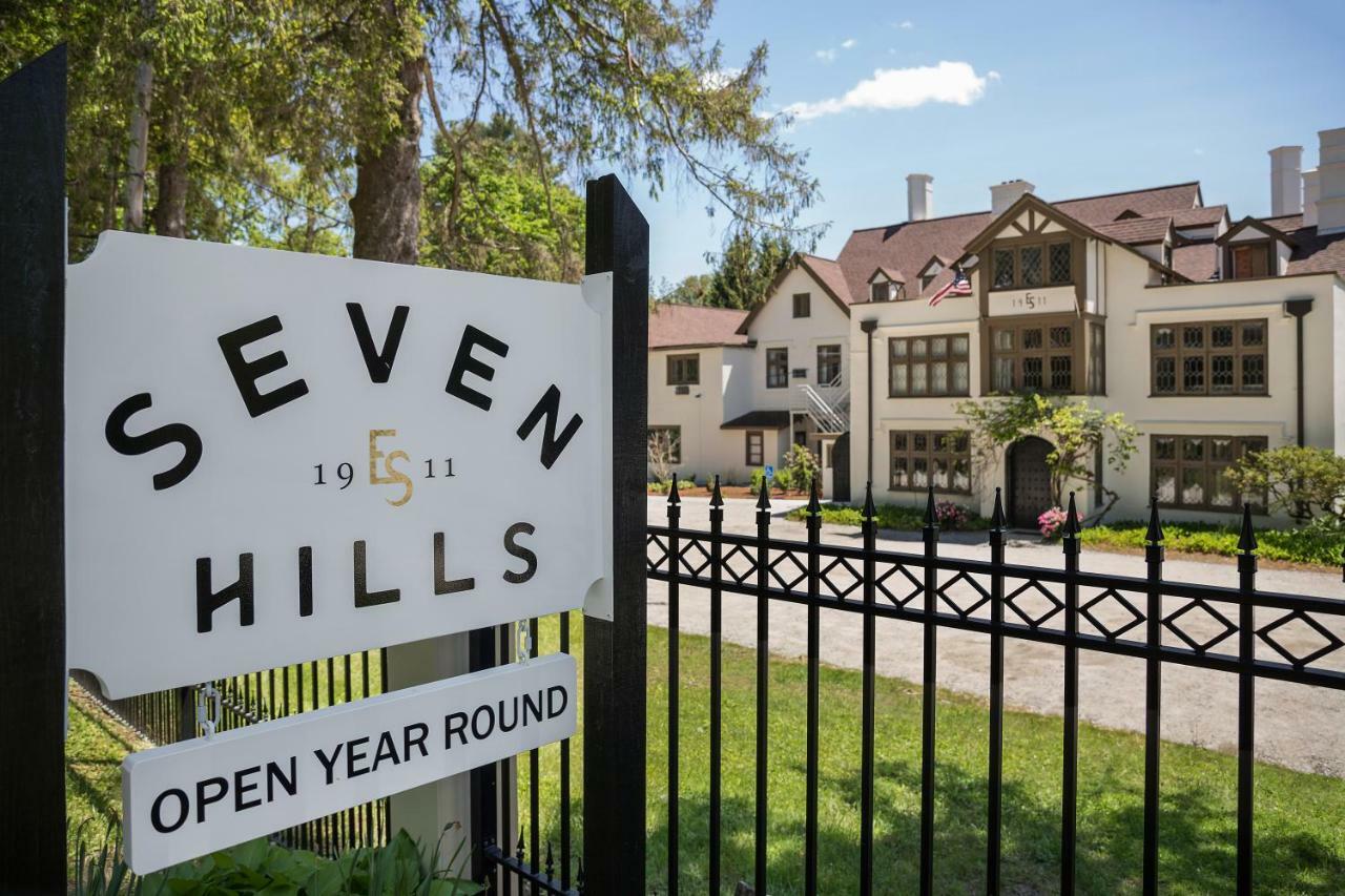 Seven Hills Inn Lenox Exterior photo